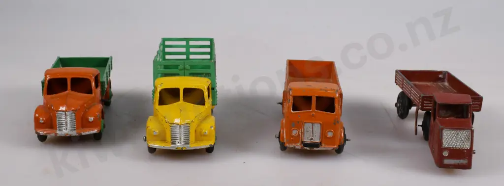 DINKY TOY TRUCKS Image 1++
