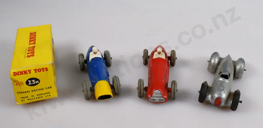 DINKY RACING CARS. Image 1++