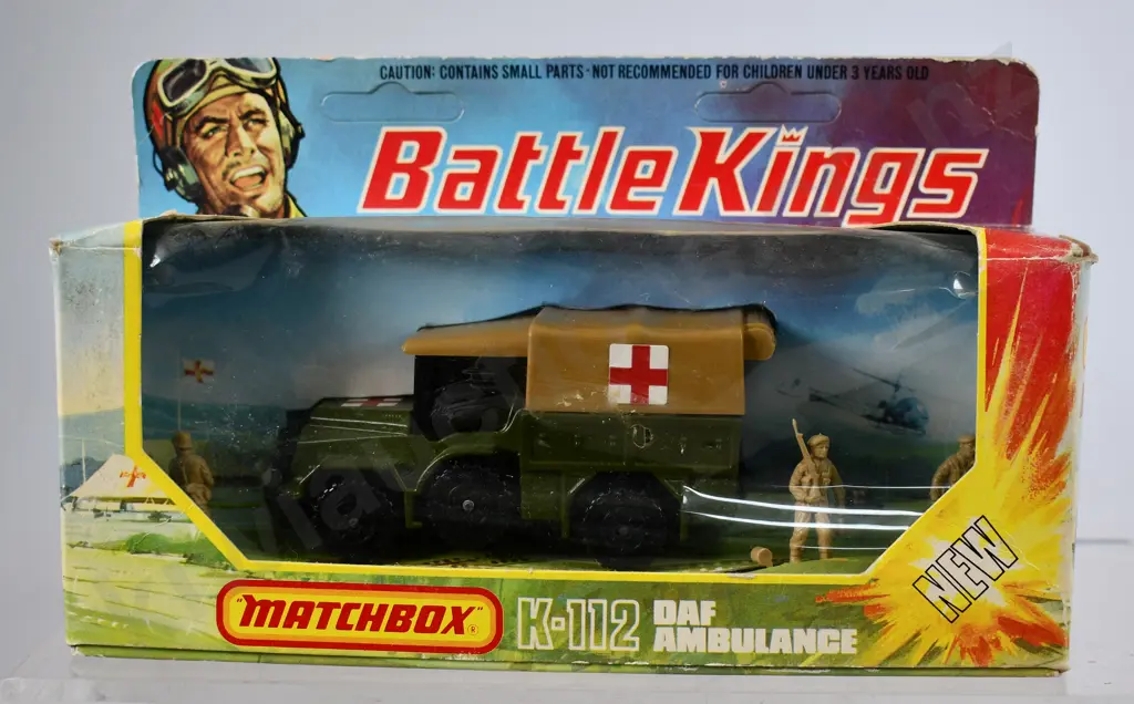 MATCHBOX BATTLE KINGS K-112 DAF AMBULANCE Image 1++
