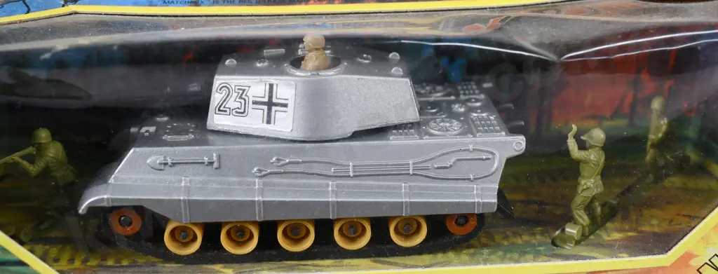 MATCHBOX BATTLE KINGS K-104 KING TIGER Image 1++