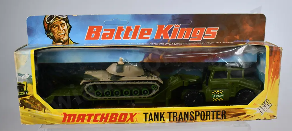 MATCHBOX BATTLE KINGS K-106 TANK TRANSPORTER Image 1++