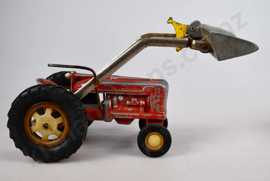 FUN HO FARMALL FRONT END LOADER, NO. 531 Image 1++