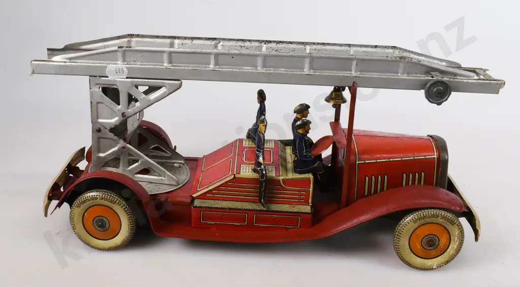 METTOY TINLATE CLOCKWORK FIRE ENGINE Image 1++