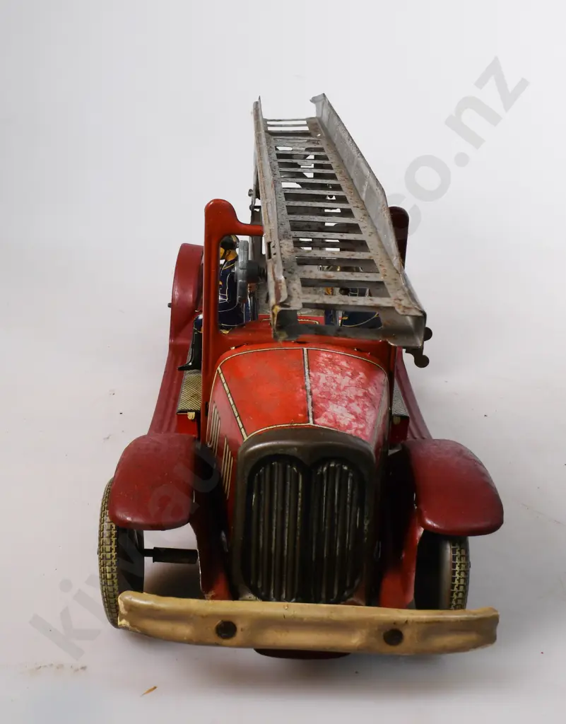 METTOY TINLATE CLOCKWORK FIRE ENGINE Image 1++