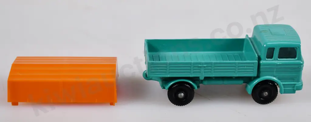 MATCHBOX MERCEDES TRUCK, NO. 1 Image 1++