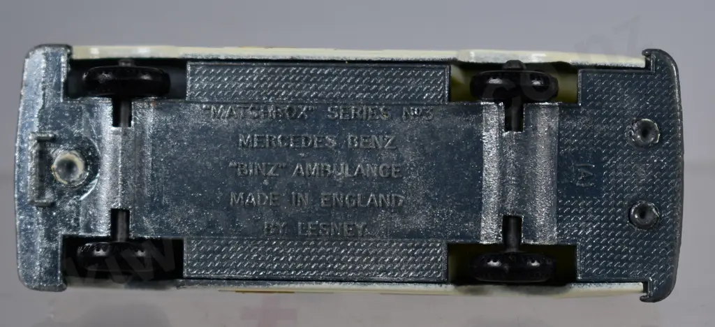 MATCHBOX MERCEDES-BENZ BINZ AMBULANCE, NO. 3 Image 1++