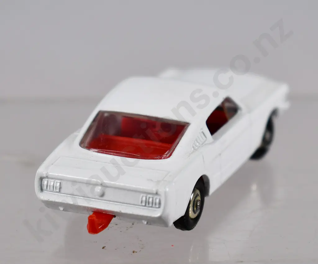MATCHBOX FORD MUSTANG, NO. 8 Image 1++