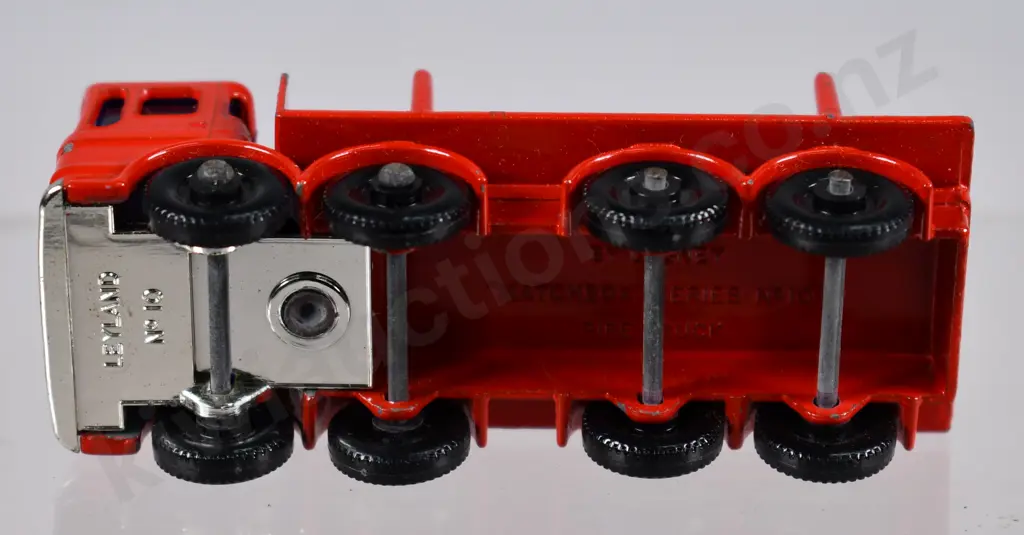 MATCHBOX PIPE TRUCK NO. 10 Image 1++