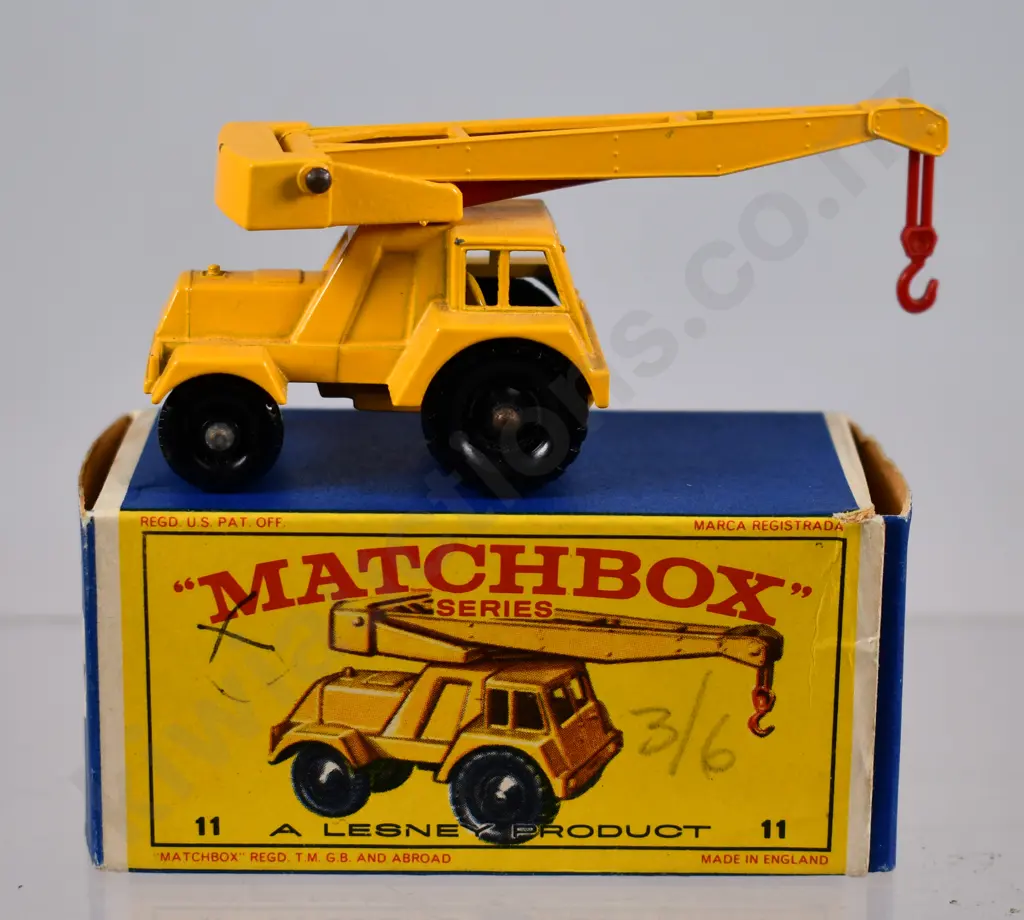 MATCHBOX JUMBO CRANE NO. 11 Image 1++