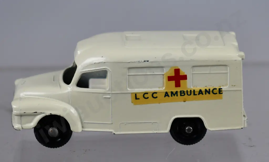 MATCHBOX LOMAS AMBULANCE TRUCK NO. 14 Image 1++