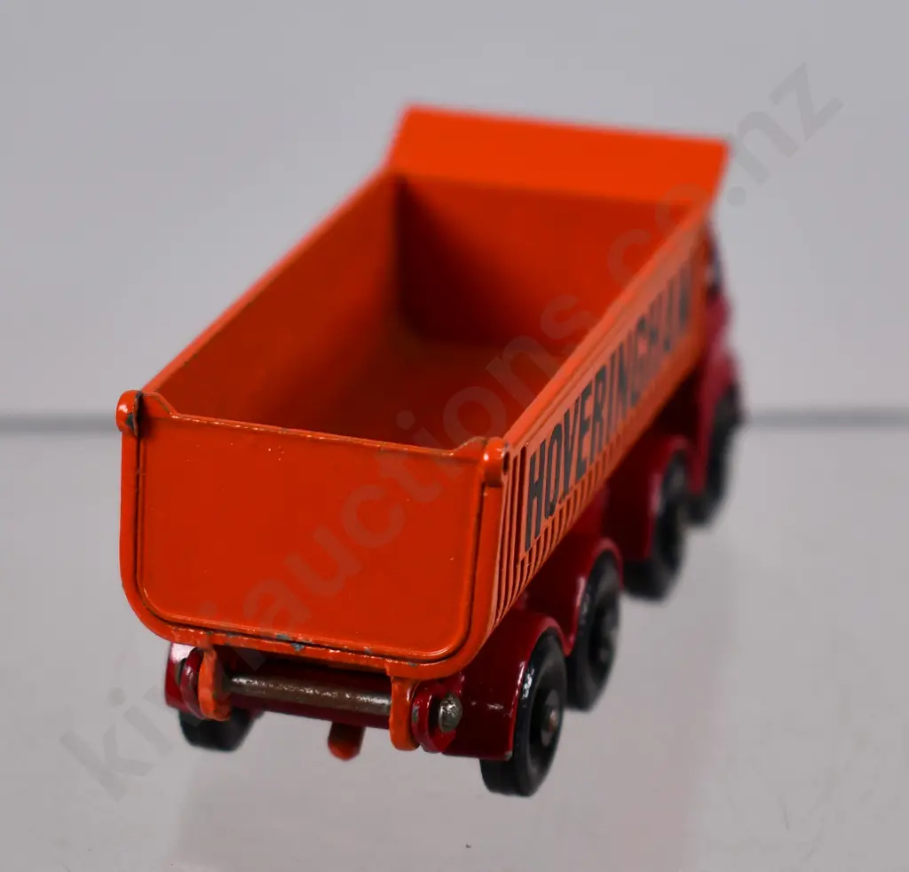 MATCHBOX 8-WHEEL TIPPER NO. 17 Image 1++