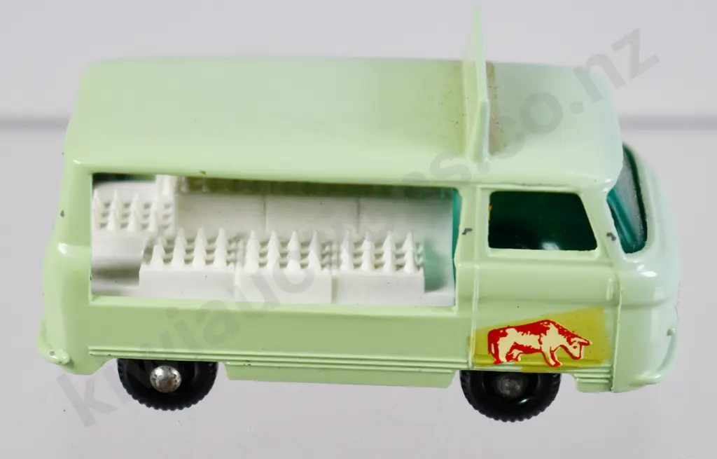 MATCHBOX MILK DELIVERY TRUCK NO. 21 Image 1++