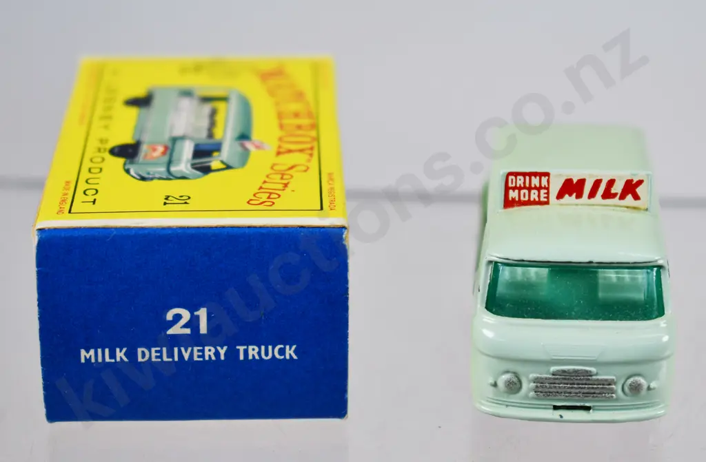 MATCHBOX MILK DELIVERY TRUCK NO. 21 Image 1++