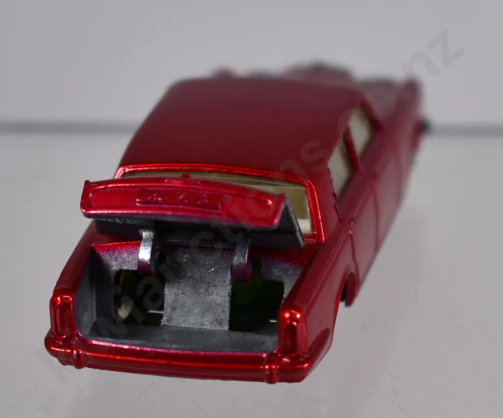 MATCHBOX ROLLS-ROYCE SILVER SHADOW NO. 24 Image 1++
