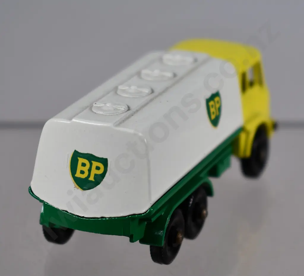 MATCHBOX SERIES B.P. TANKER NO. 25 Image 1++