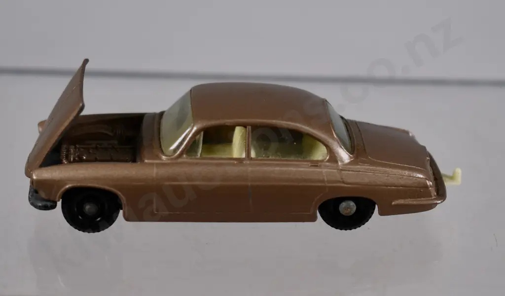 MATCHBOX SERIES MARK TEN JAGUAR NO. 28 Image 1++