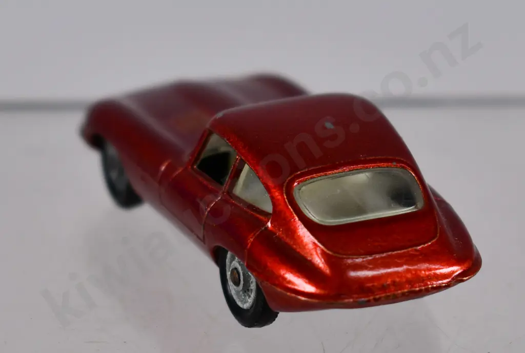 MATCHBOX SERIES E TYPE JAGUAR NO. 32 Image 1++