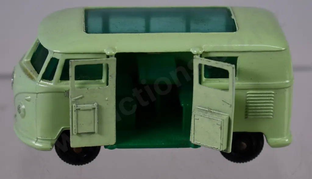 MATCHBOX SERIES VOLKSWAGEN CAMPING CAR NO. 34 Image 1++