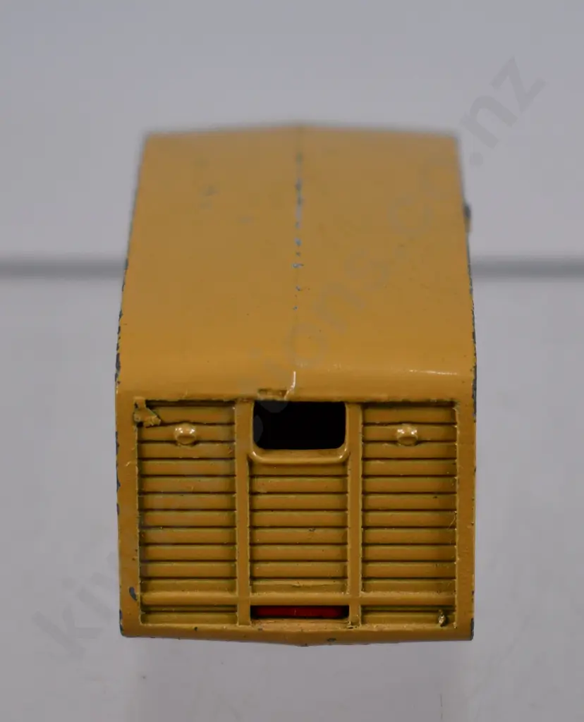 MATCHBOX SERIES HORSE BOX NO. 35 Image 1++