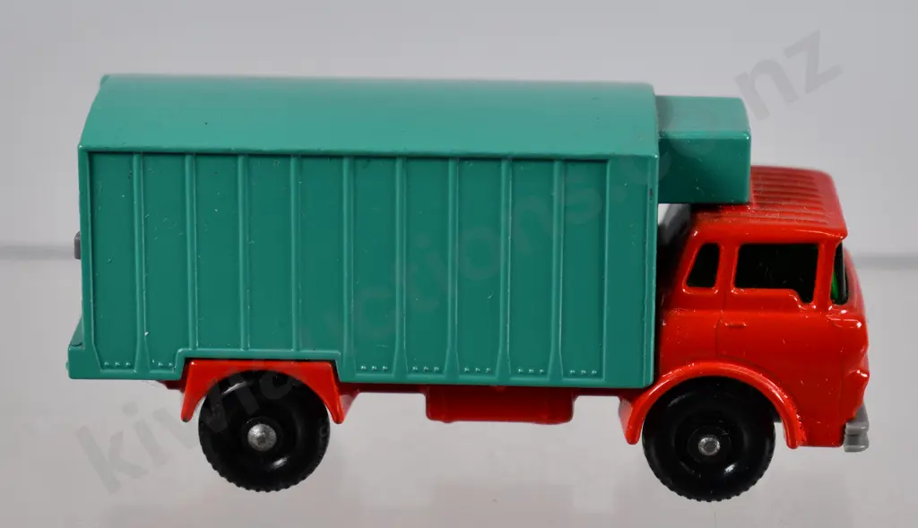 MATCHBOX SERIES REFRIGERATOR TRUCK NO. 44 Image 1++