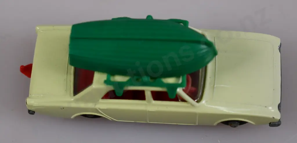 MATCHBOX SERIES FORD COSAIR WITH BOAT NO. 45 Image 1++