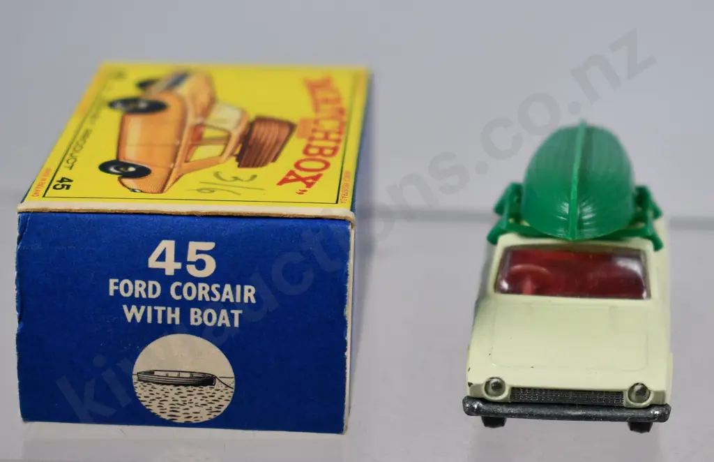 MATCHBOX SERIES FORD COSAIR WITH BOAT NO. 45 Image 1++