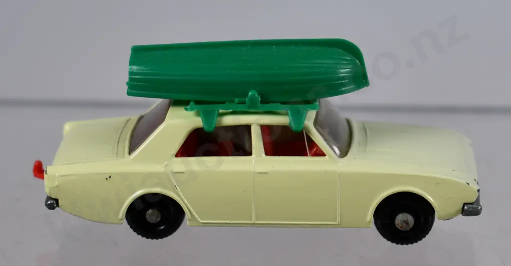 MATCHBOX SERIES FORD COSAIR WITH BOAT NO. 45 Image 1++