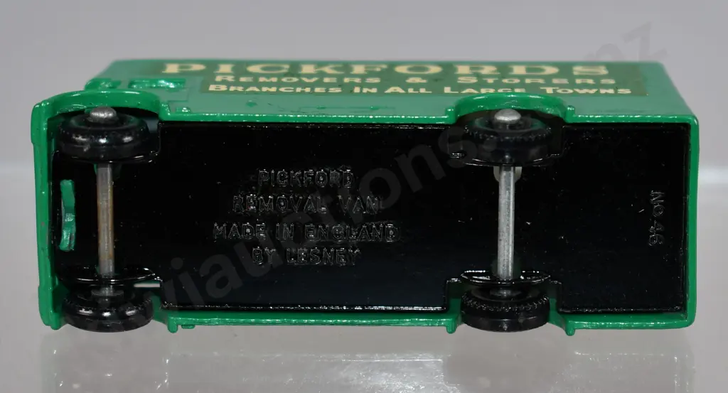 MATCHBOX SERIES PICKFORDS REMOVAL VAN NO. 46 Image 1++