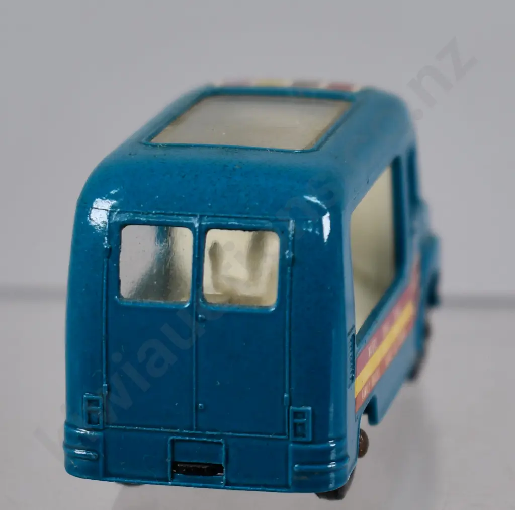 MATCHBOX SERIES LYONS MAID ICE-CREAM MOBILE SHOP NO. 47 Image 1++