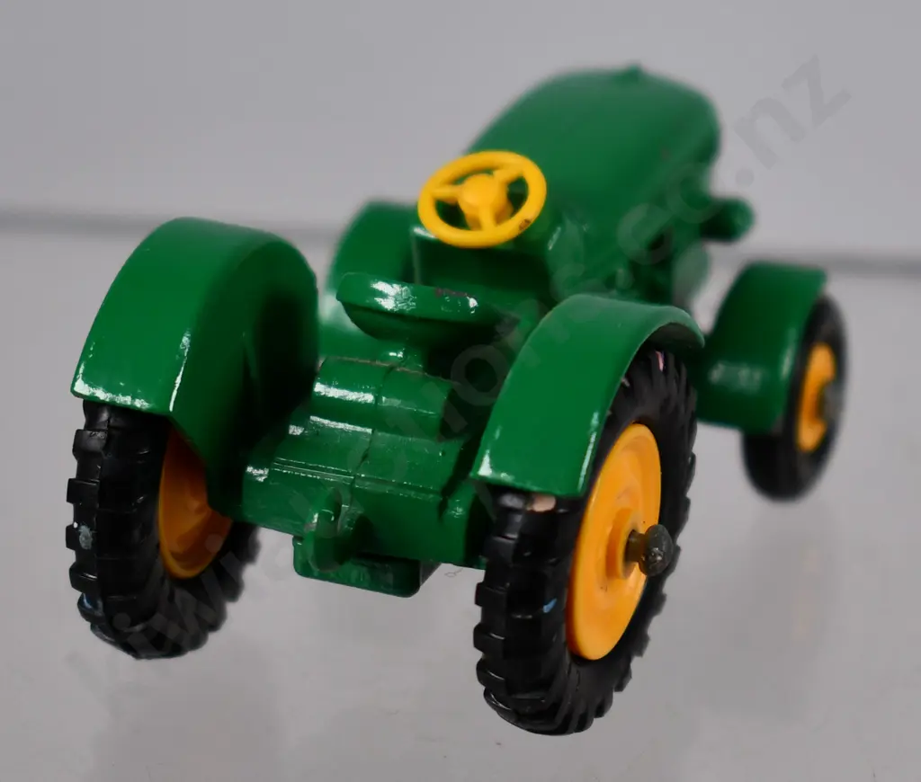 MATCHBOX SERIES TRACTOR NO. 50 Image 1++