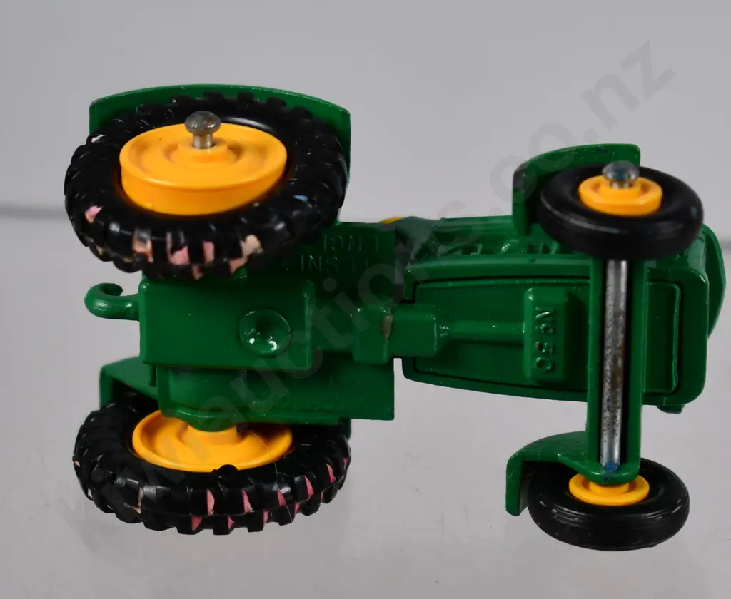 MATCHBOX SERIES TRACTOR NO. 50 Image 1++