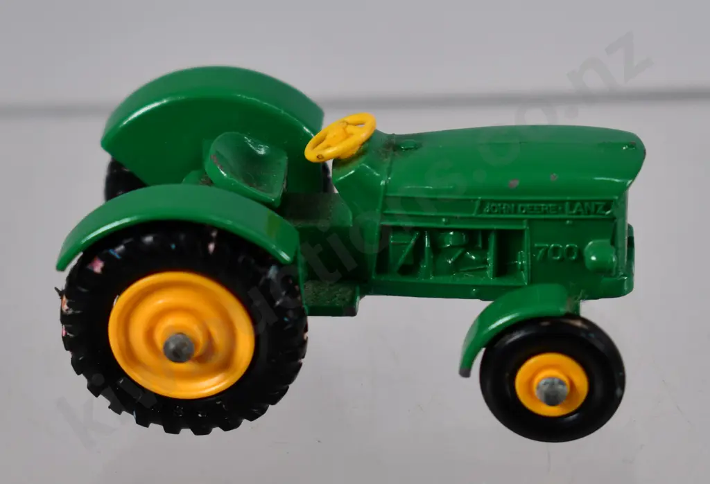 MATCHBOX SERIES TRACTOR NO. 50 Image 1++