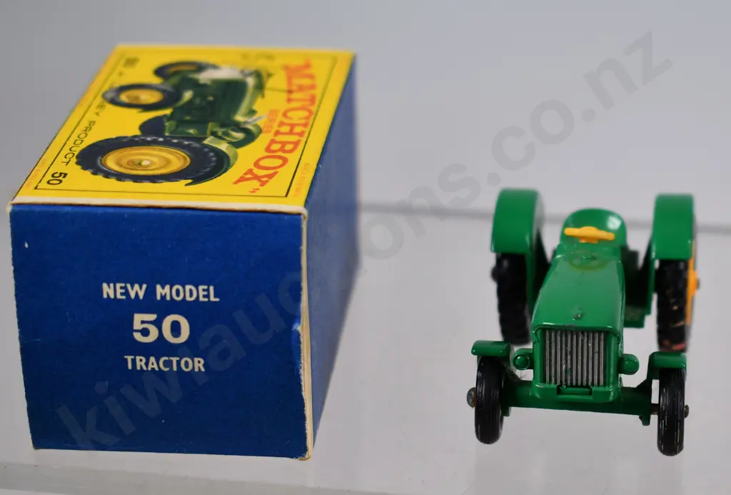 MATCHBOX SERIES TRACTOR NO. 50 Image 1++