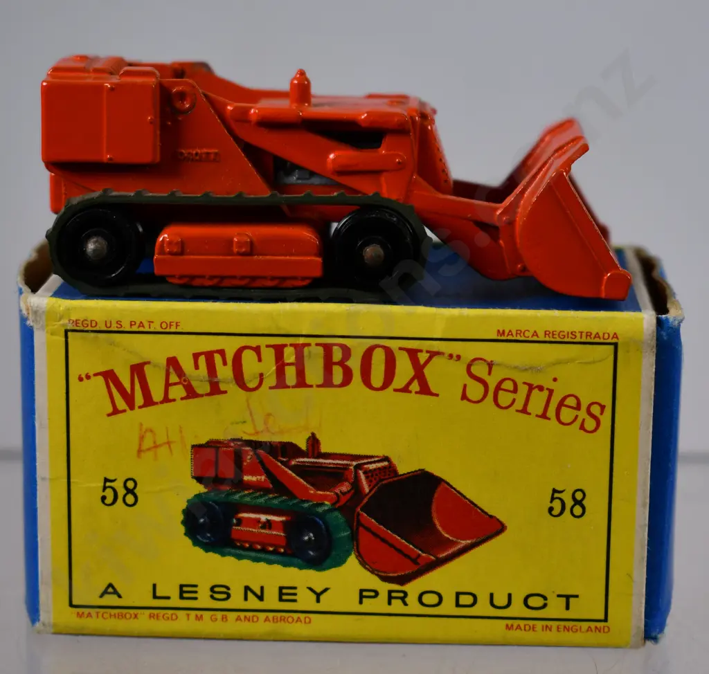 MATCHBOX SERIES DROTT EXCAVATOR NO. 58 Image 1++