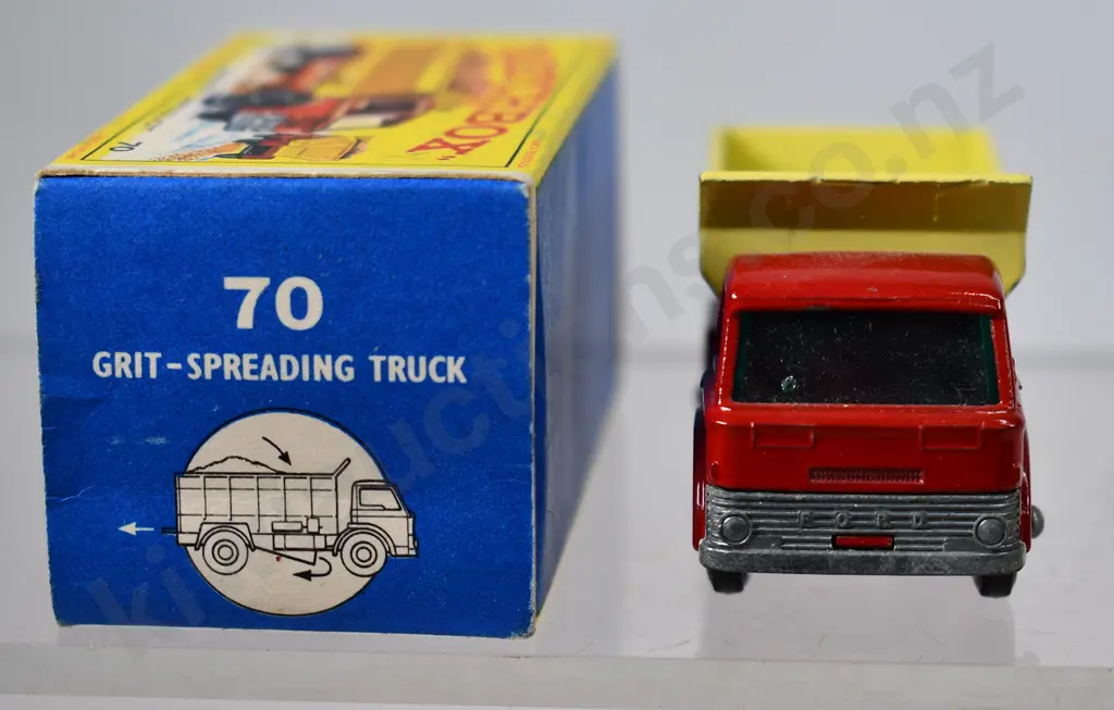 MATCHBOX SERIES GRIT-SPREADING TRUCK NO. 70 Image 1++