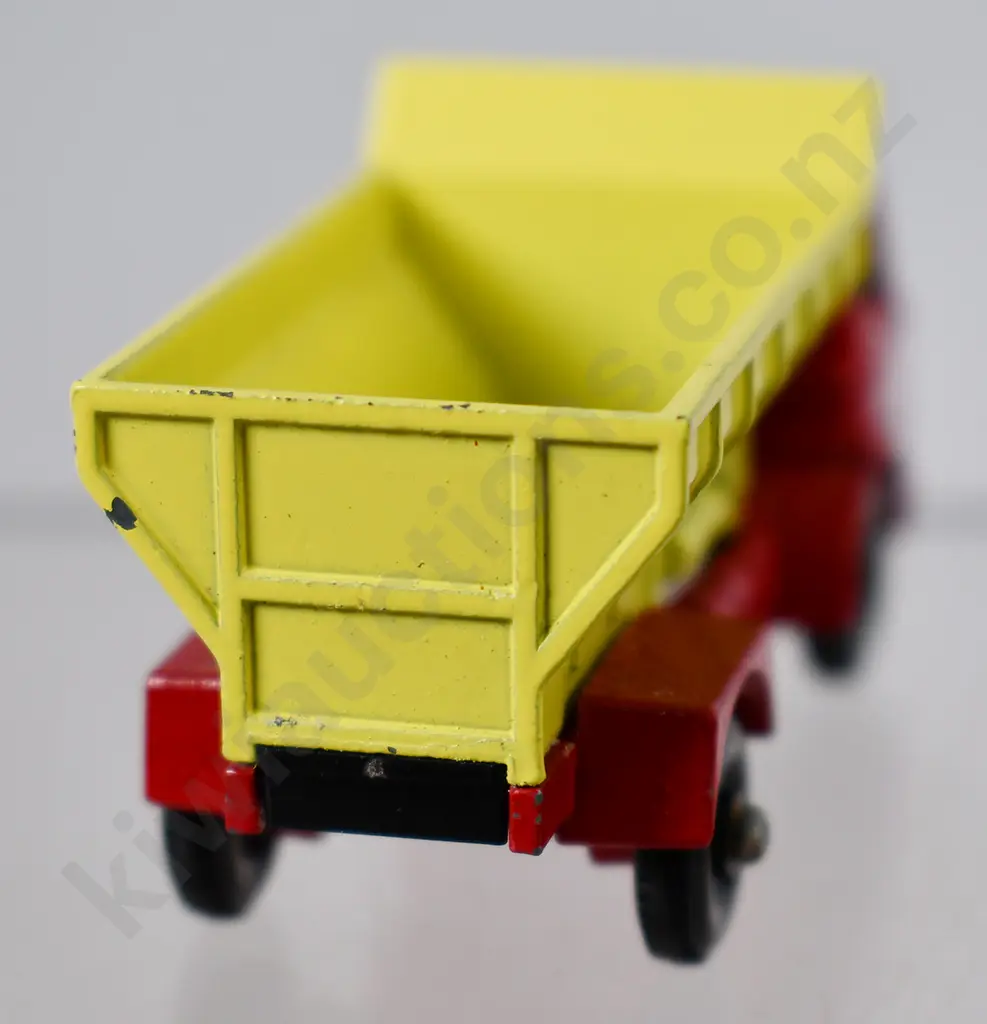 MATCHBOX SERIES GRIT-SPREADING TRUCK NO. 70 Image 1++
