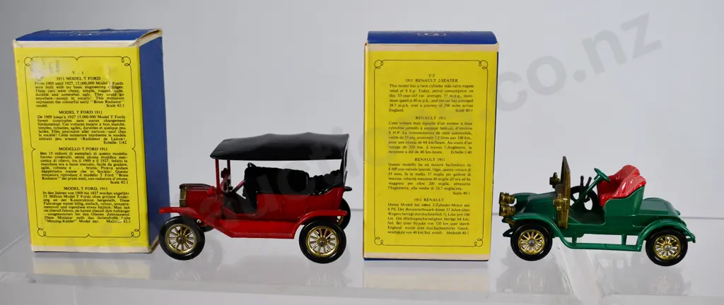 ASSORTED MODELS OF YESTERYEAR, BOXED Image 1++