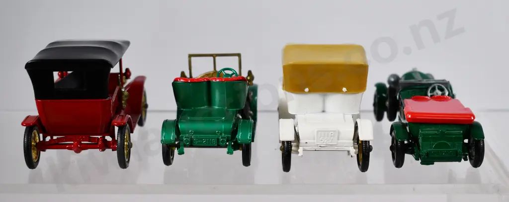 ASSORTED MODELS OF YESTERYEAR, BOXED Image 1++