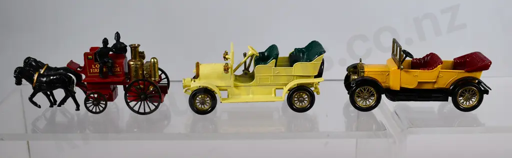 ASSORTED MODELS OF YESTERYEAR, BOXED Image 1++