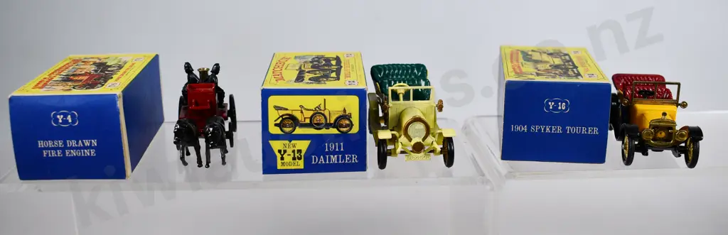 ASSORTED MODELS OF YESTERYEAR, BOXED Image 1++