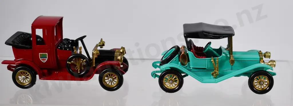 ASSORTED MODELS OF YESTERYEAR, BOXED Image 1++
