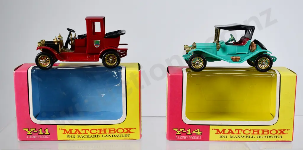 ASSORTED MODELS OF YESTERYEAR, BOXED Image 1++