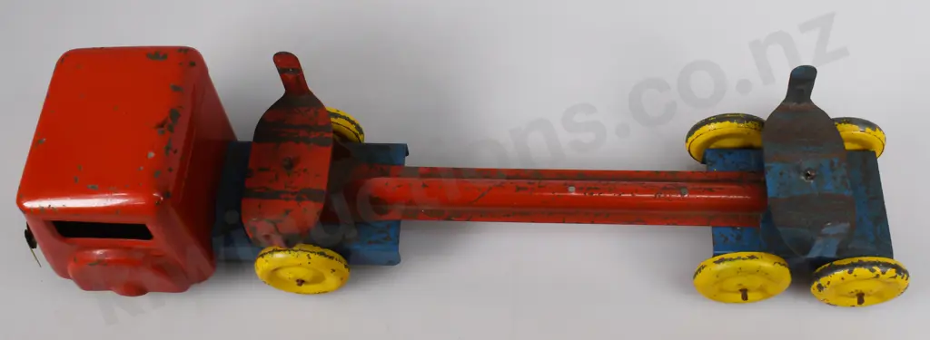 HERCULES NEW ZEALAND MADE TIMBER TRUCK Image 1++