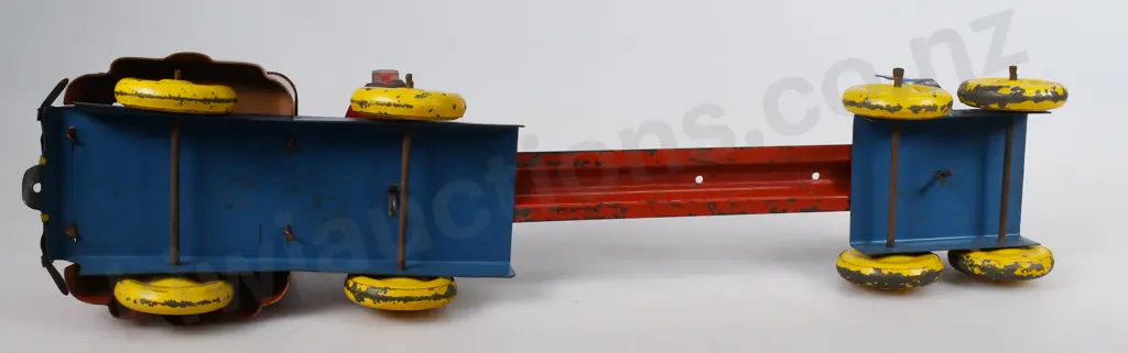 HERCULES NEW ZEALAND MADE TIMBER TRUCK Image 1++