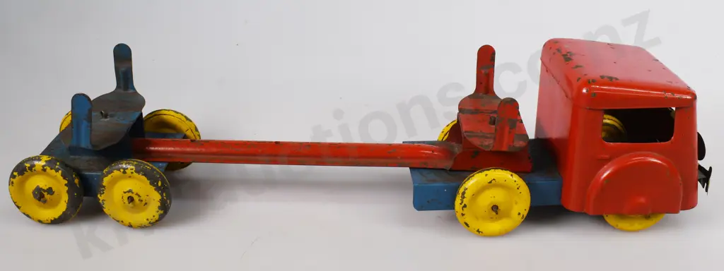 HERCULES NEW ZEALAND MADE TIMBER TRUCK Image 1++