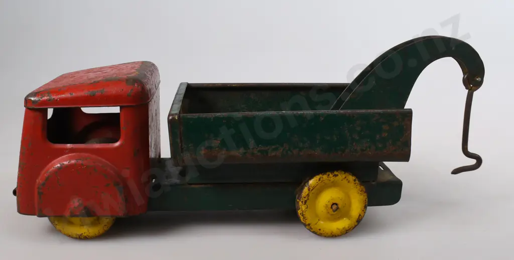 HERCULES TOW TRUCK, NEW ZEALAND Image 1++