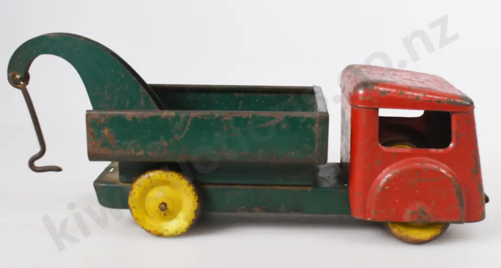 HERCULES TOW TRUCK, NEW ZEALAND Image 1++