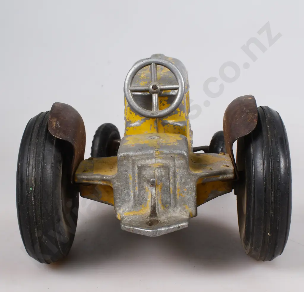 TIGER TOYS FORDSON TRACTOR Image 1++