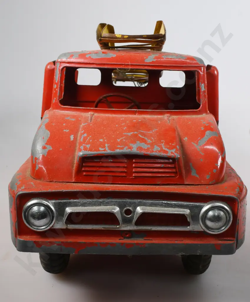 TRI-ANG FORD THAMES FIRE ENGINE Image 1++