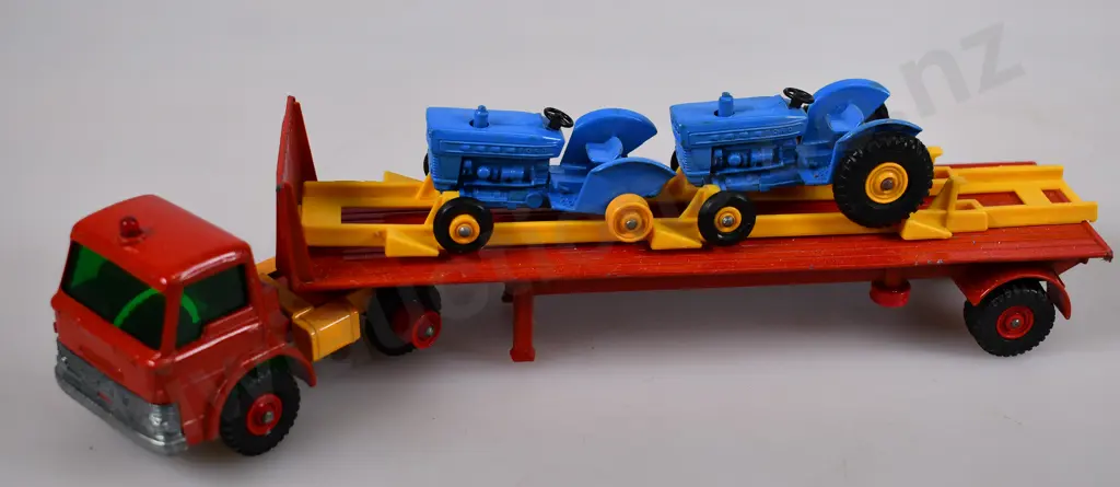 MATCHBOX, TRI-ANG BOXED VEHICLES Image 1++